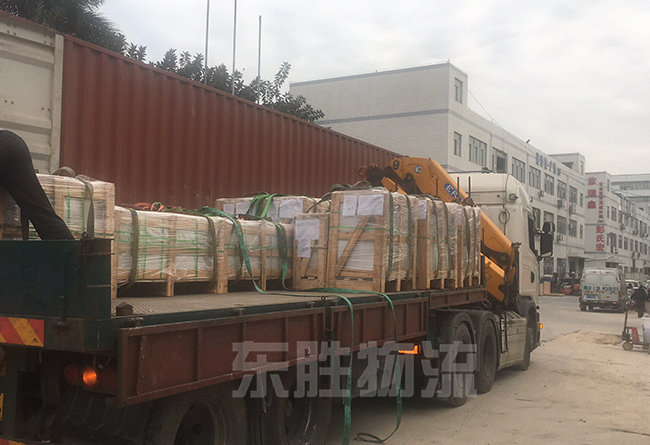 深圳到香港物流公司要把減輕物流包裝提上日程啦；深圳到香港物流-香港物流專線-中港貨運(yùn)物流運(yùn)輸專線-佛山到香港物流專線-一般貿(mào)易進(jìn)出口報(bào)關(guān)代理-倉儲(chǔ)配送-深圳市東勝物流有限公司